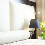Ξενοδοχείο Atrium 3*