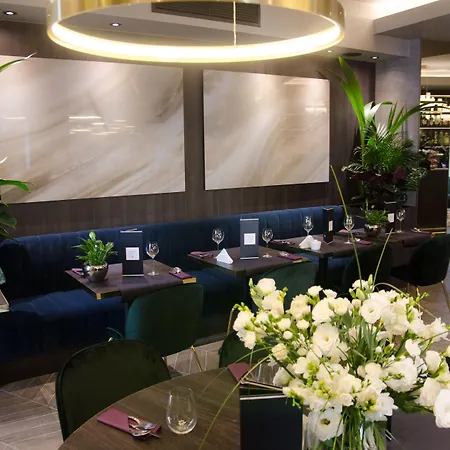 Atrium Otel 3*