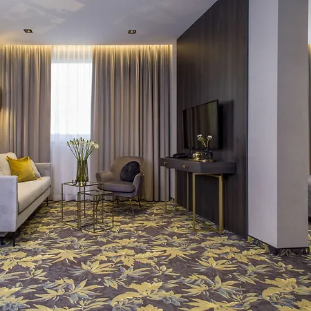 Atrium فندق 3*
