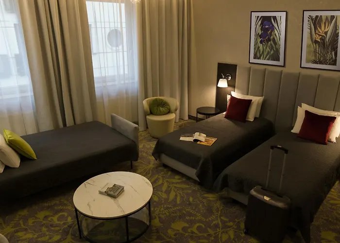 Ξενοδοχείο Atrium 3*